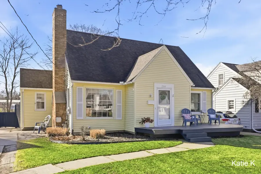 2344 Burchard Street Se, East Grand Rapids, MI 49506 - #2