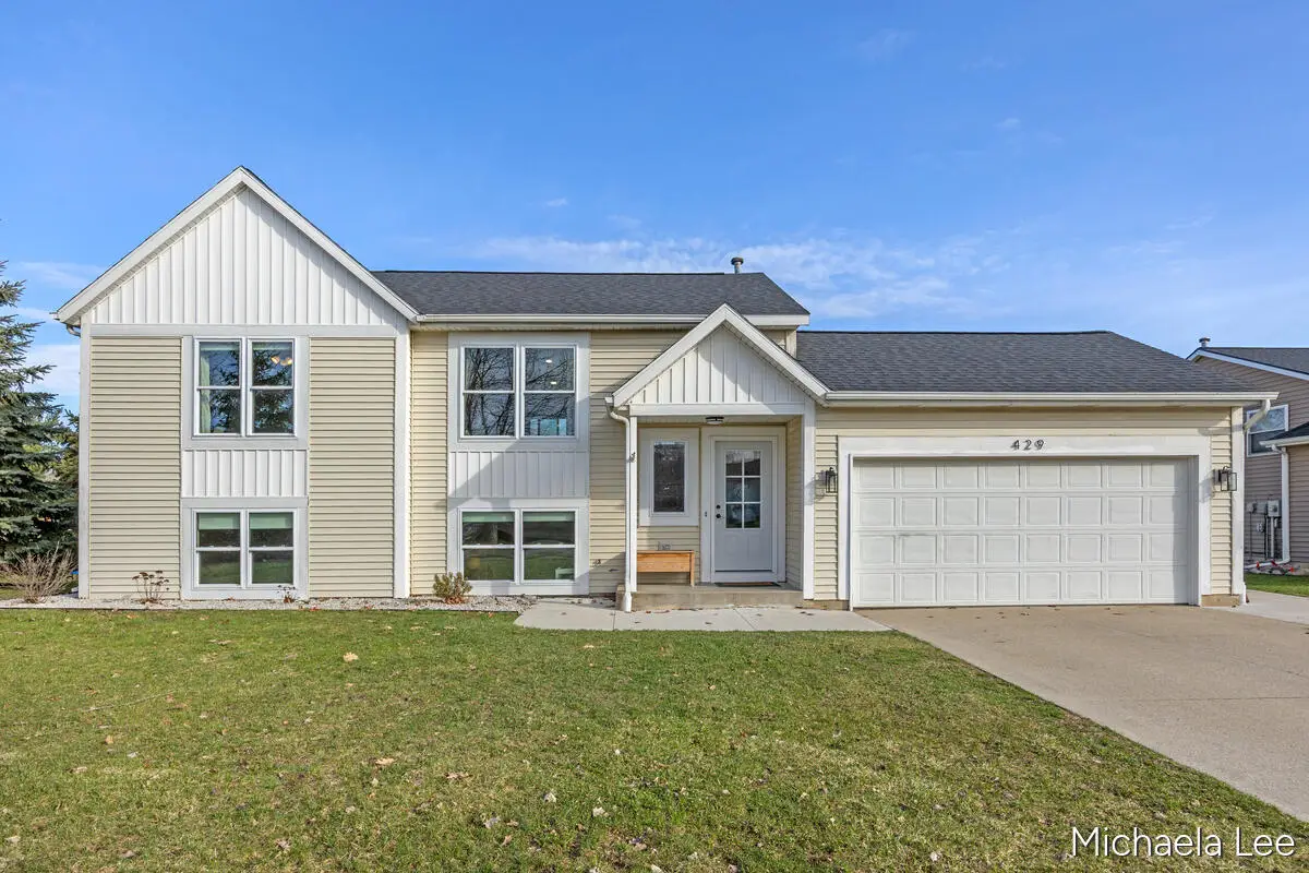 429 Plum Street, Wayland, MI 49348 - #1