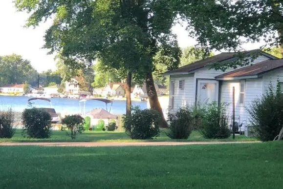 67404 Victory Shore Drive #6, Dowagiac, MI 49047