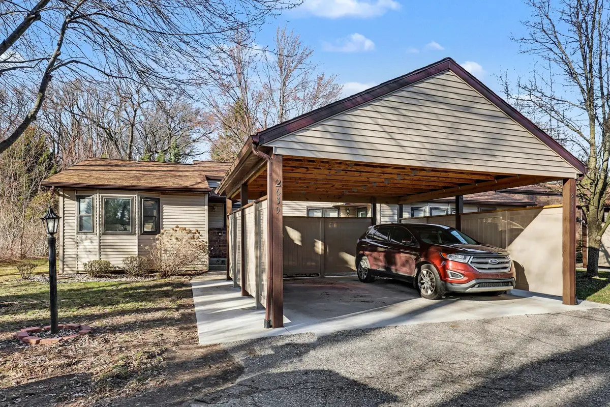 2639 Chatham Woods Drive Se #14, Grand Rapids, MI 49546 - #1