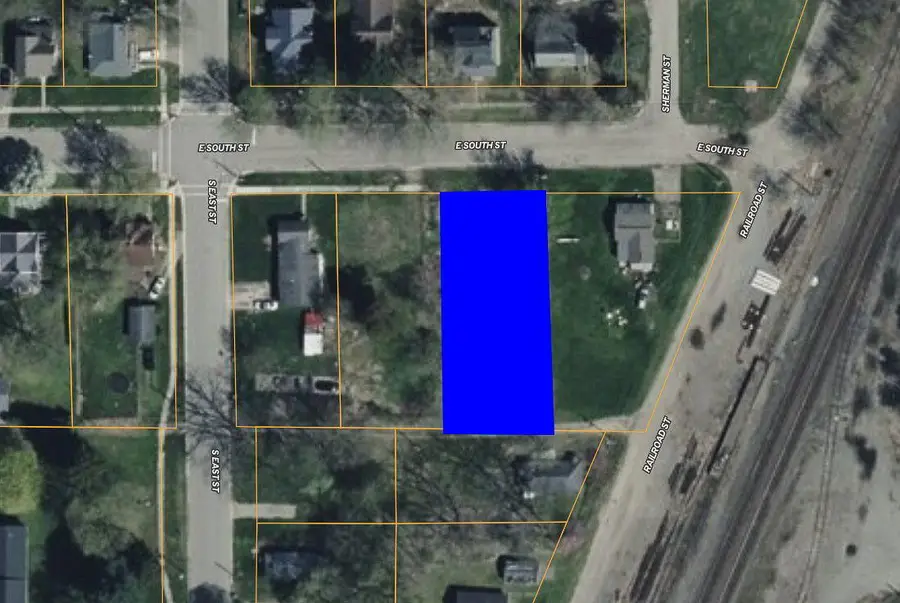 506 South Street, Cassopolis, MI 49031 - #2