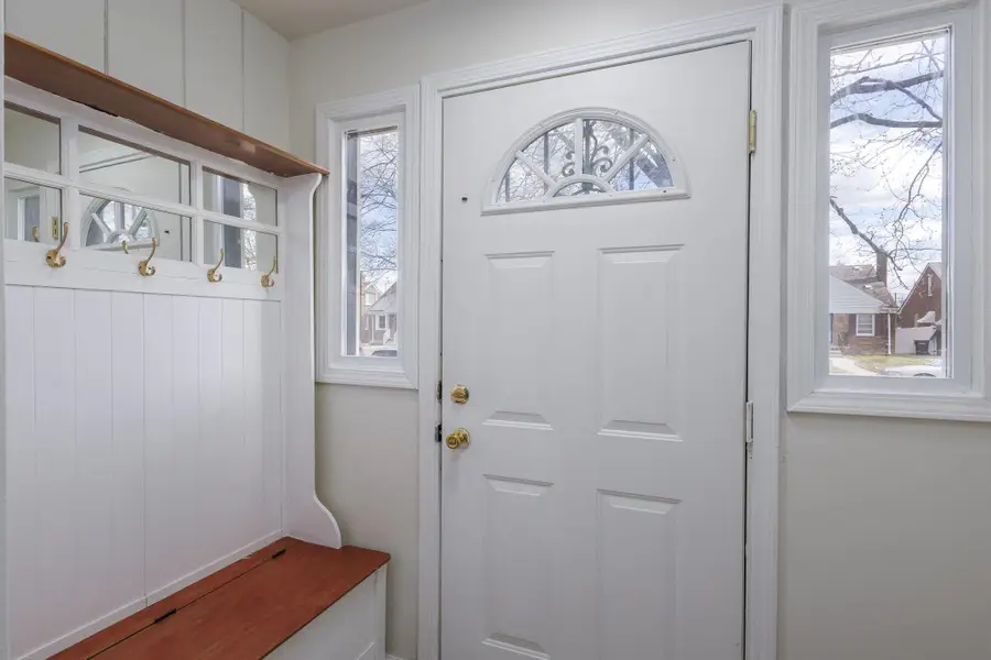 18423 Ashton Avenue, Detroit, MI 48219 - #2