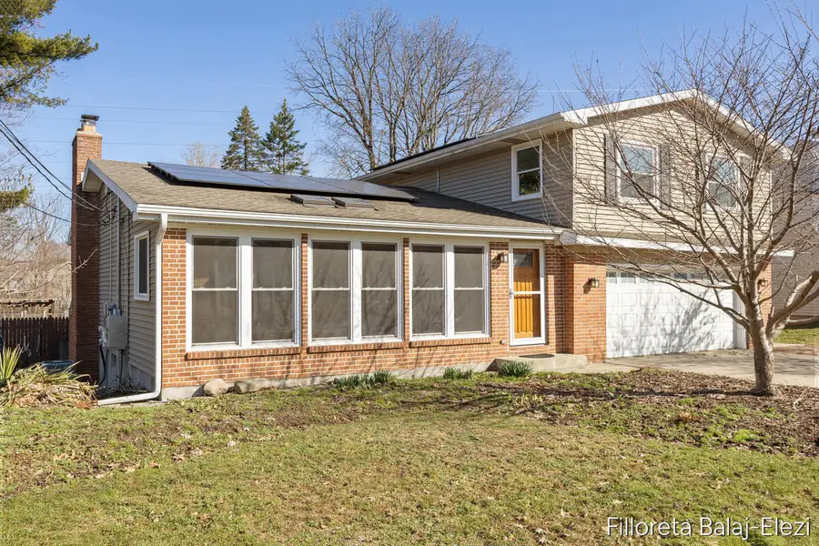 5023 Creekview Drive Se, Grand Rapids, MI 49508 - #2