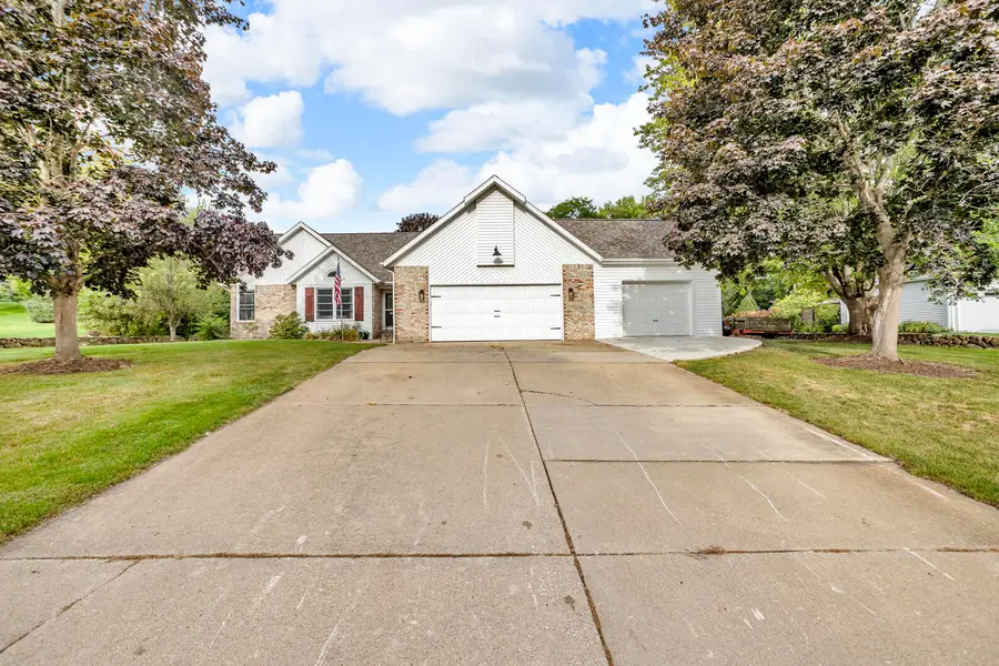 2018 W Coachlight Drive, Jackson, MI 49201 - #2