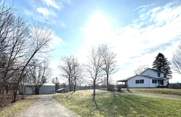 43559 County Rd 681, Lawrence, MI 49064