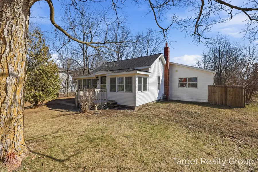 46 Hoskins Street, Hesperia, MI 49421 - #2