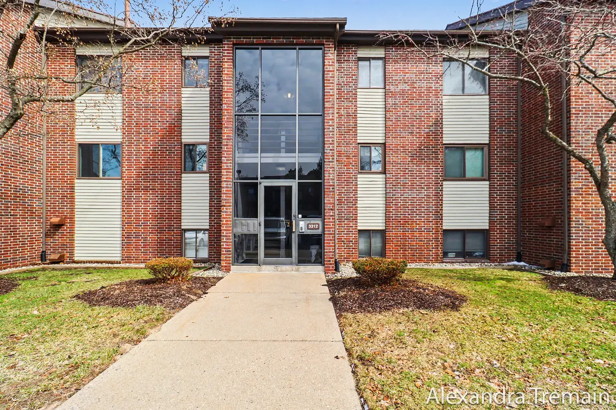 3312 Devonwood Hills Drive Ne #C, Grand Rapids, MI 49525 - #1