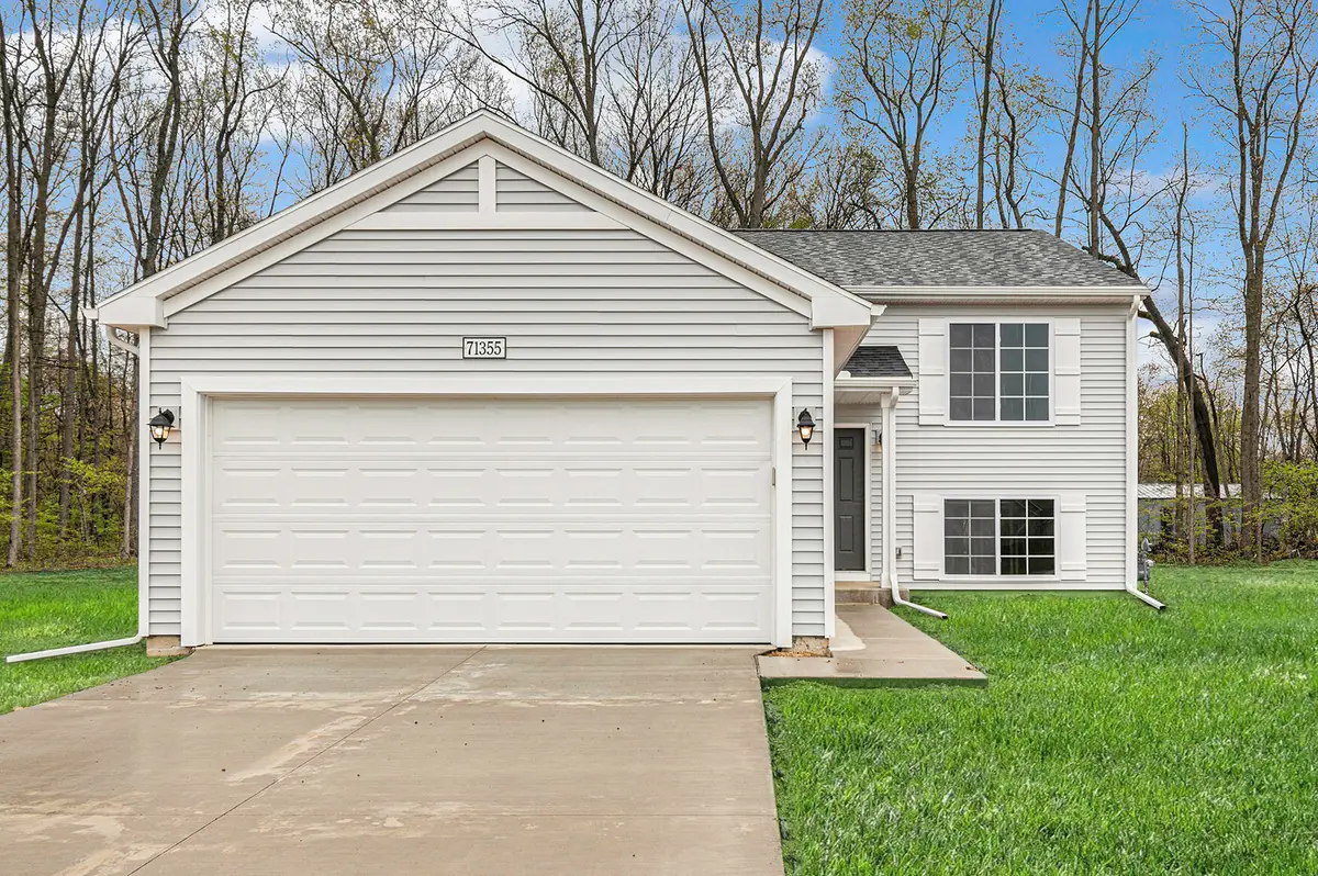 1013 Foxglove Avenue, Vicksburg, MI 49097 - #1