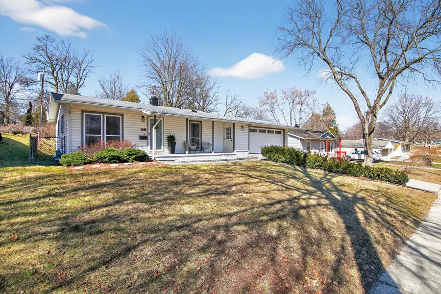 1621 Peach Street, Ann Arbor, MI 48105 - #2