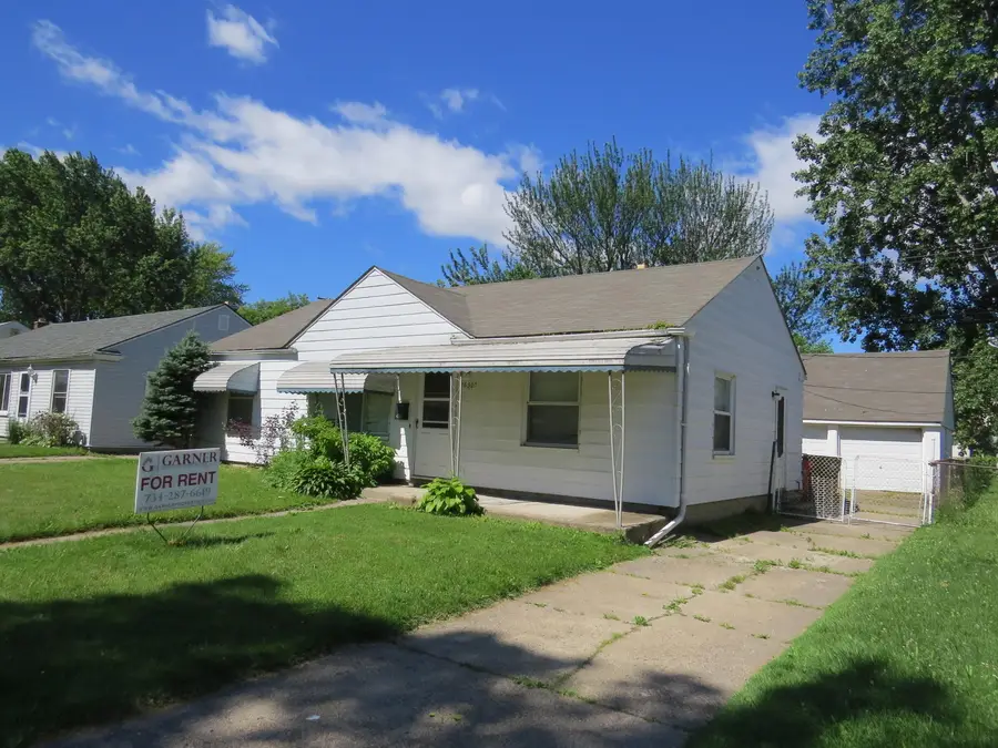 26307 Woodmont Street, Roseville, MI 48066 - #2