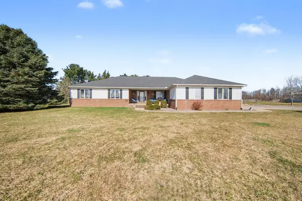 8600 Whippoorwill Lane, Manchester, MI 48158