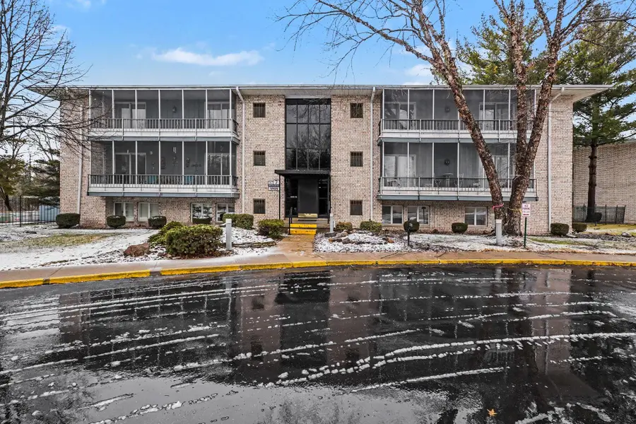 5905 W Michigan #C3, Saginaw, MI 48638 - #2