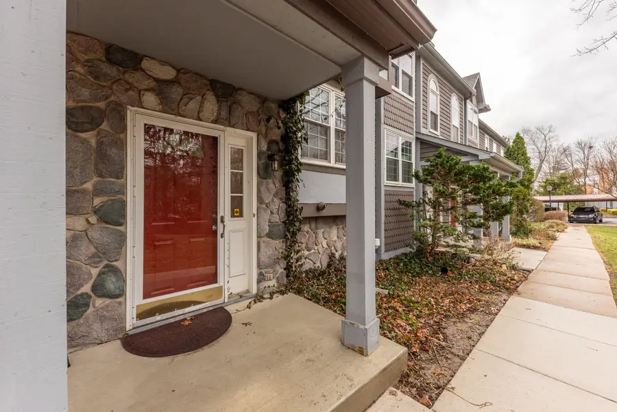 278 Lyn Anne Court #27, Ann Arbor, MI 48103 - #2