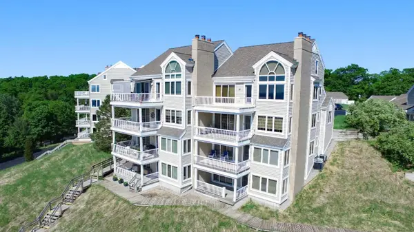 736 Spyglass Hill #27, Holland, MI 49424