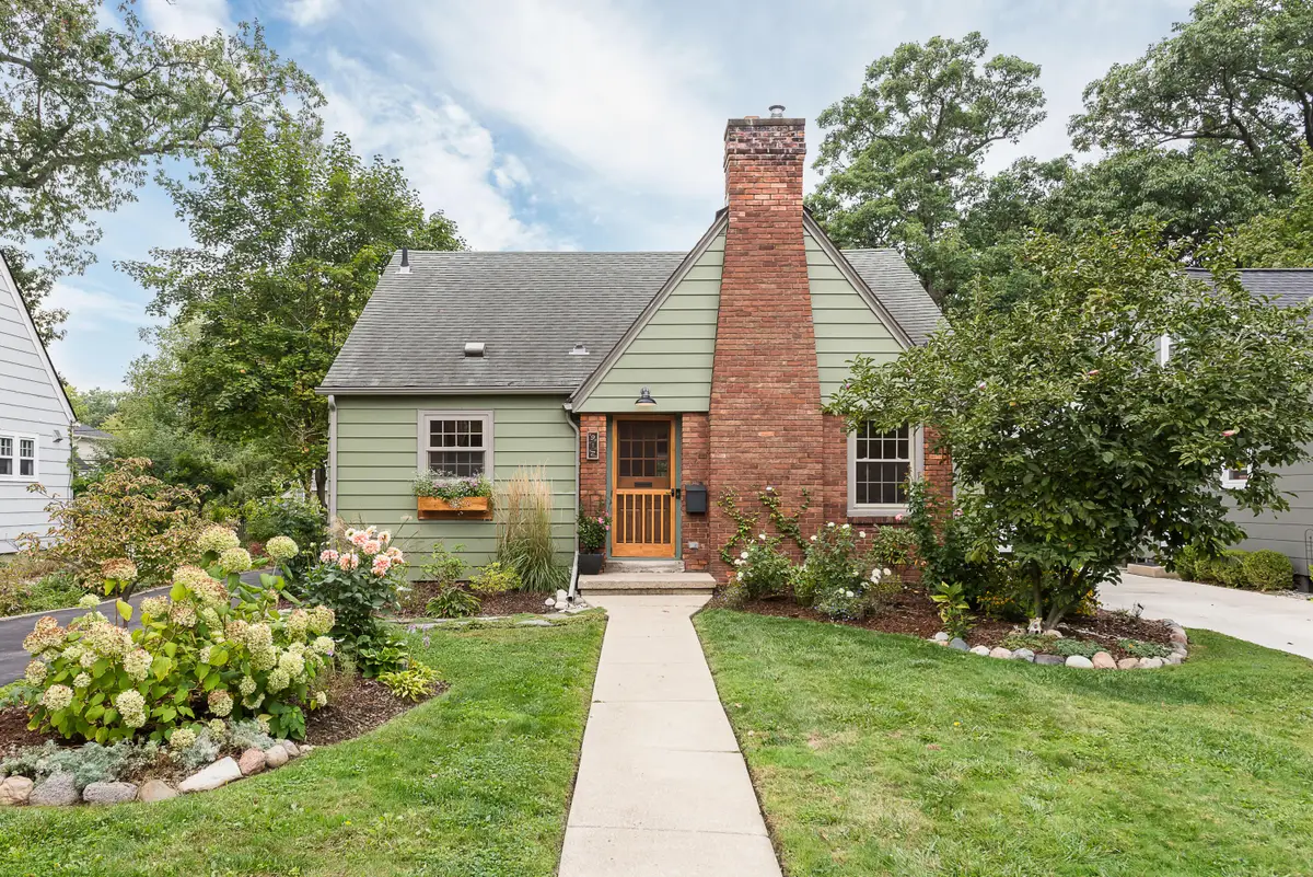912 Hutchins Avenue, Ann Arbor, MI 48103 - #1