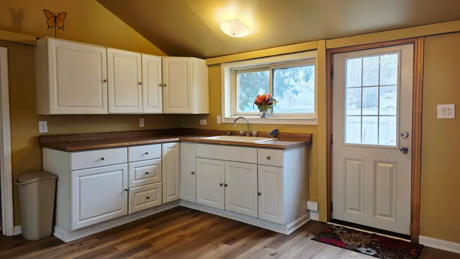 321 S 4th Street, Edmore, MI 48829 - #3