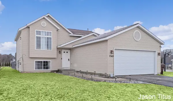 7563 Red Cedar Drive Ne, Cedar Springs, MI 49319