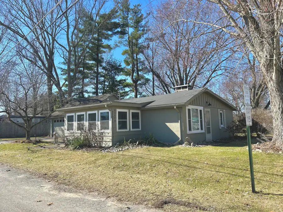 63479 W Fish Lake Road, Sturgis, MI 49091 - #2