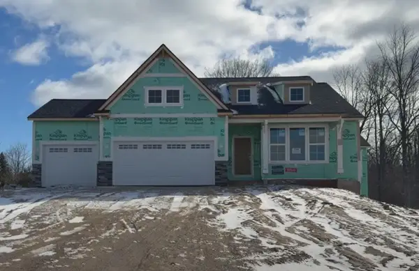 2358 Quarter Horse Drive Ne, Cedar Springs, MI 49319