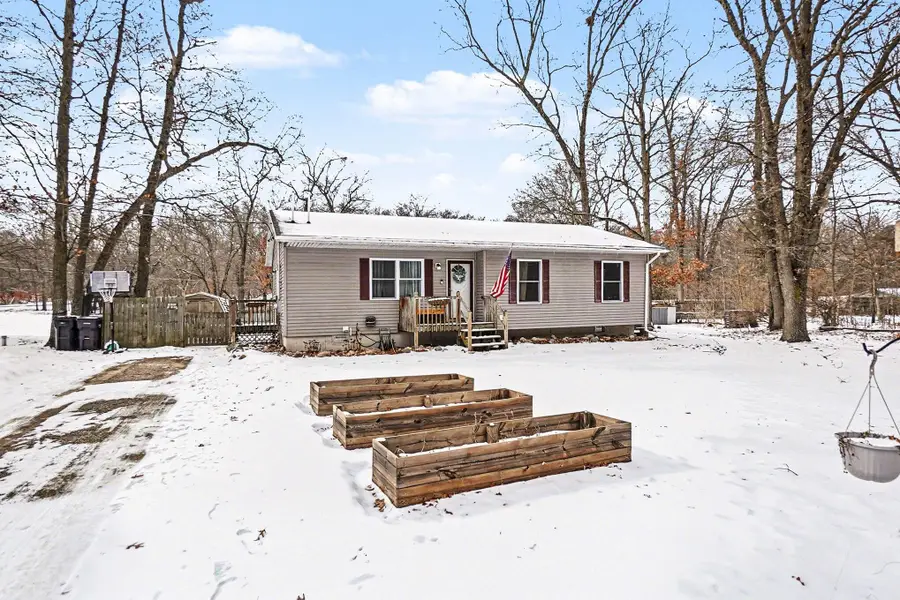 2369 S Parsons Avenue, Fremont, MI 49412 - #3