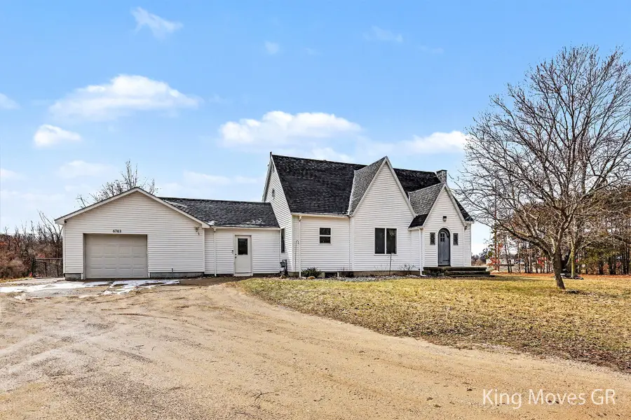 6703 Middleton Drive, Greenville, MI 48838 - #3