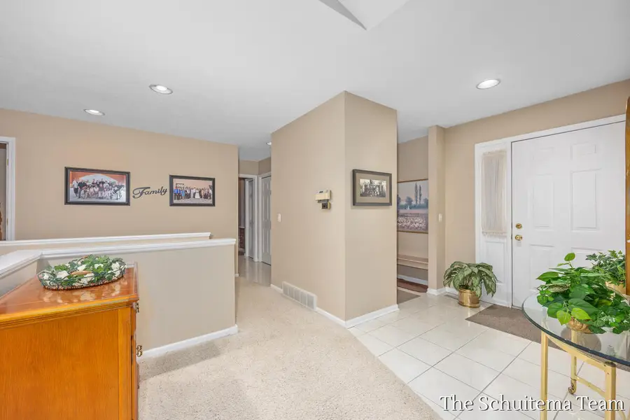 2614 Rolling Ridge Lane Nw, Grand Rapids, MI 49534 - #3