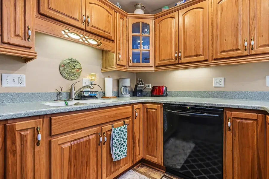 5686 Davis Road, Norton Shores, MI 49441 - #3