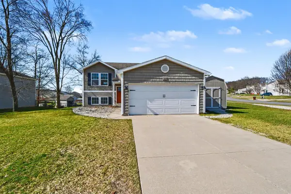 1627 Hamlet Drive, Lowell, MI 49331