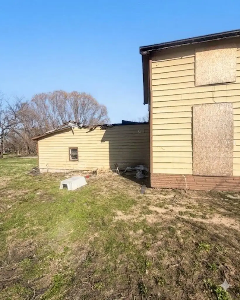 17806 E State Street, Vandalia, MI 49095 - #2