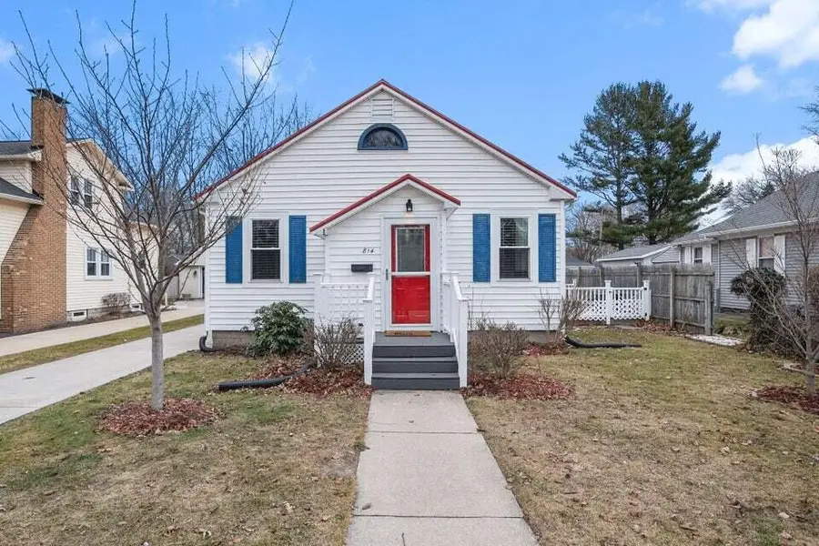 814 N Rath Avenue, Ludington, MI 49431 - #2