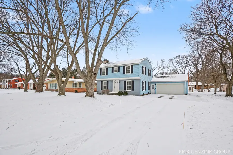 101 E 33rd Street, Holland, MI 49423 - #2