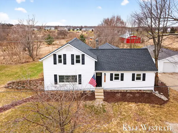 2929 Alden Nash Avenue Ne, Lowell, MI 49331