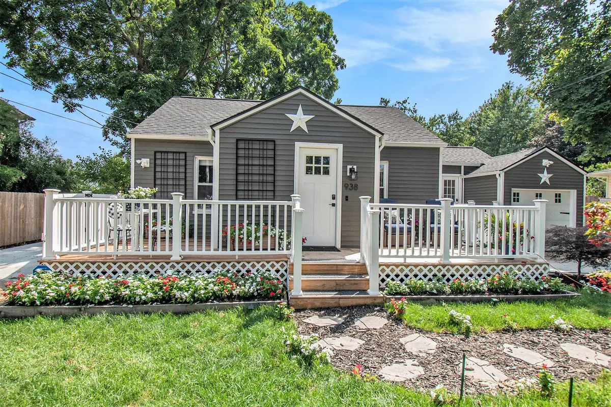 938 Cogswell Street Nw, Grand Rapids, MI 49544 - #1