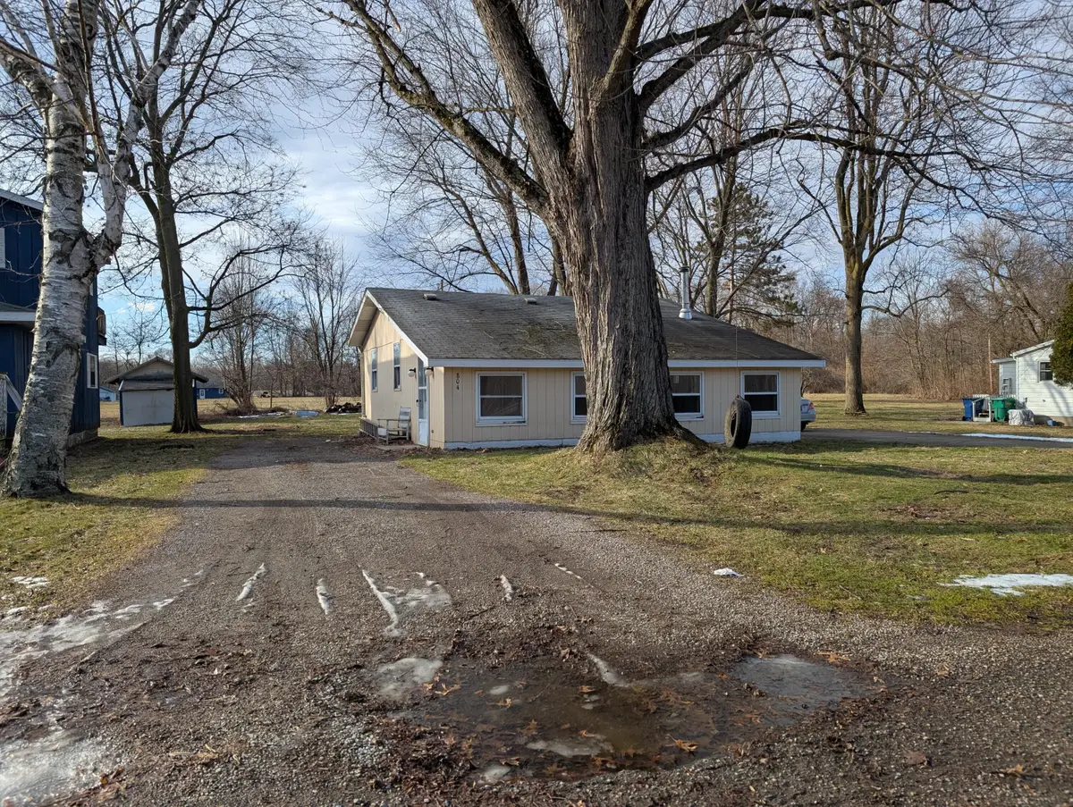 804 Sherman Lane, Cassopolis, MI 49031 - #1