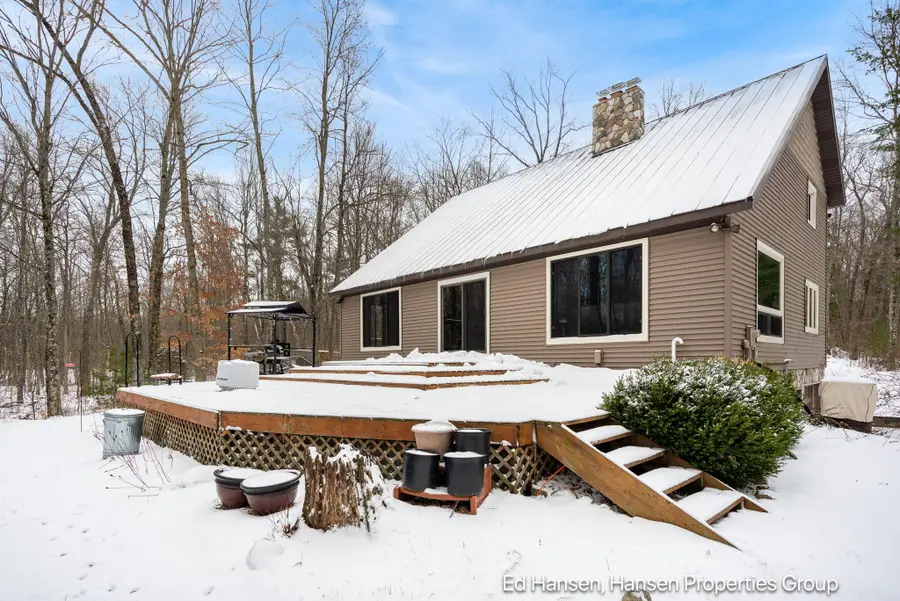 8482 S Cypress Avenue, Newaygo, MI 49337 - #3