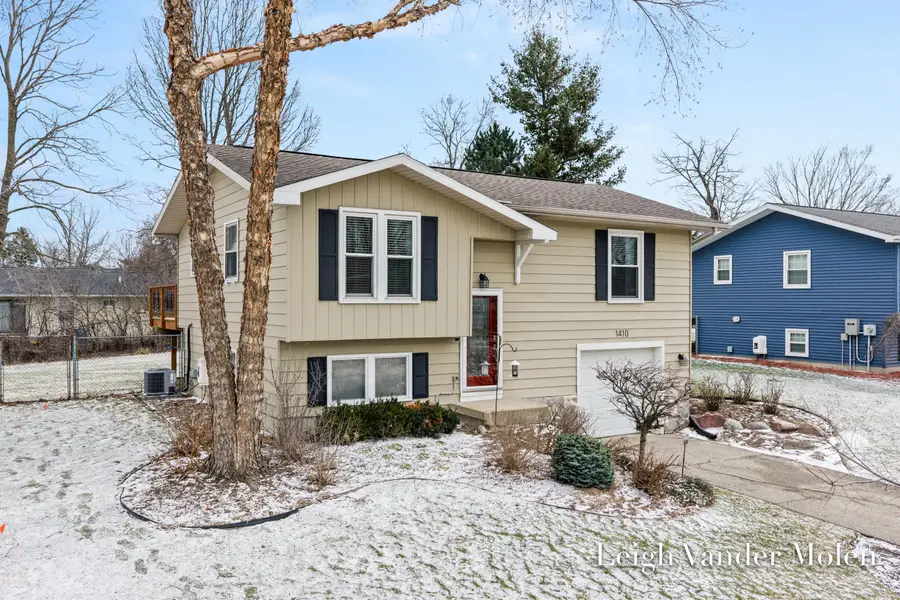 1410 Beckwith Avenue Ne, Grand Rapids, MI 49505 - #2