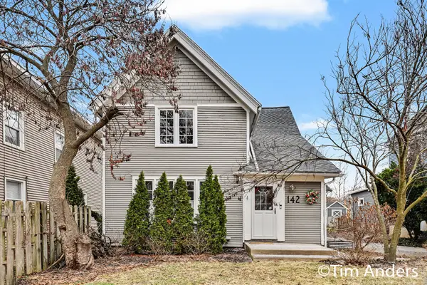 142 Carlton Avenue Se, Grand Rapids, MI 49506