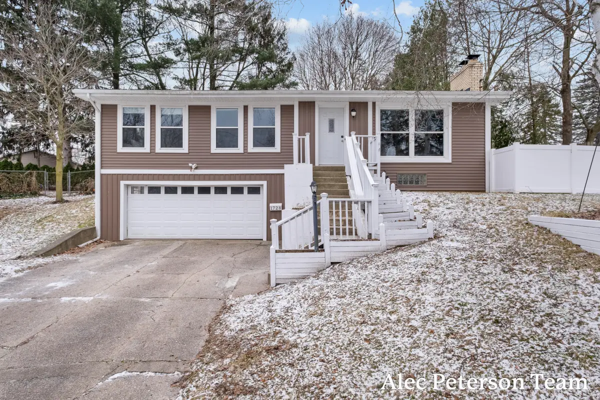 1728 Lenora Terrace Nw, Grand Rapids, MI 49504 - #1