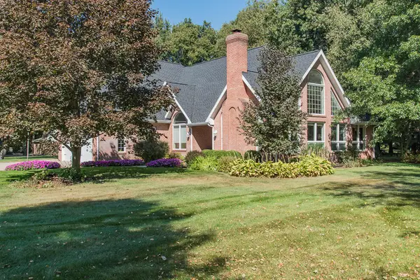 8551 Old Stone Circle, Kalamazoo, MI 49009