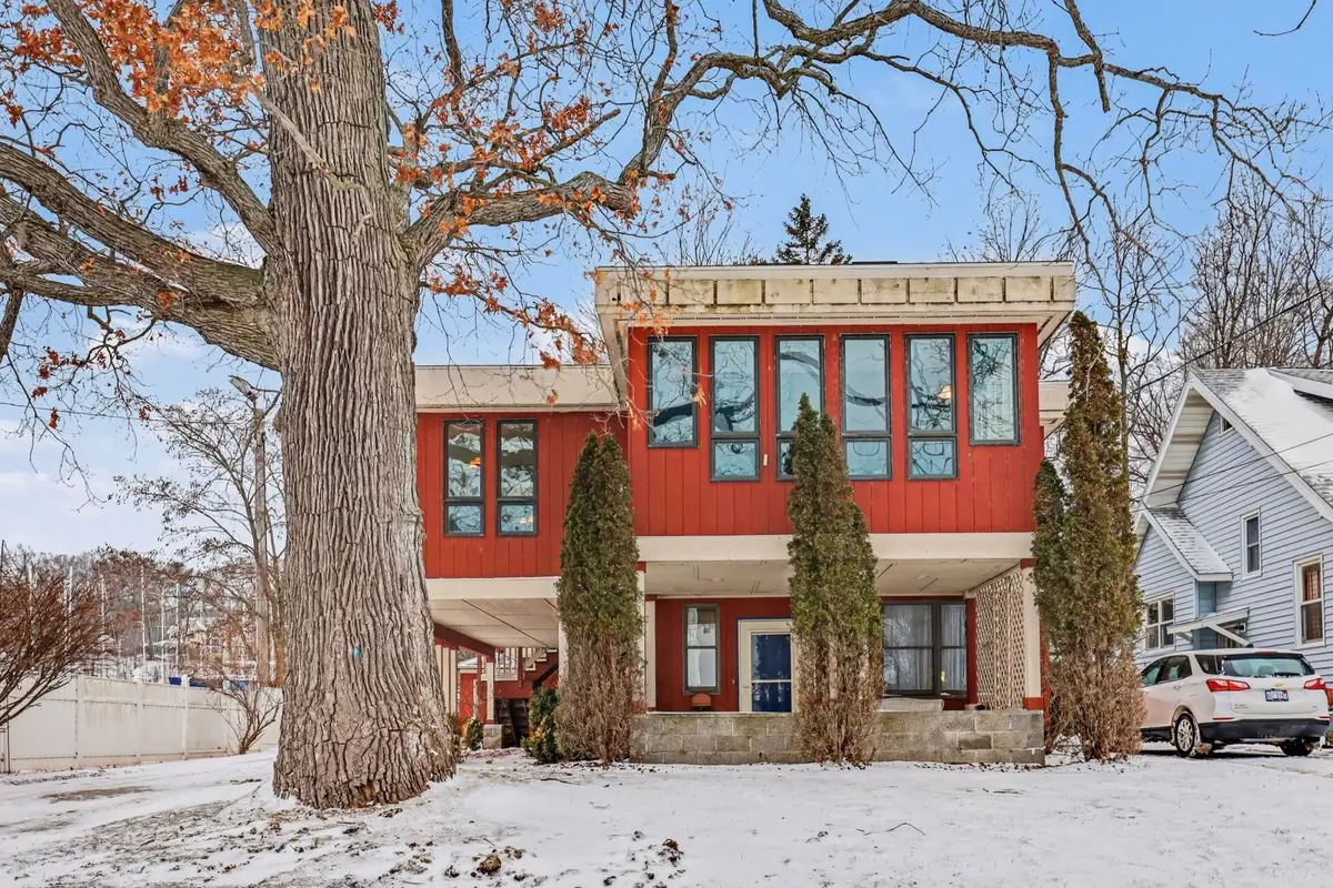 3135 Lakeshore Drive, Muskegon, MI 49441 - #1