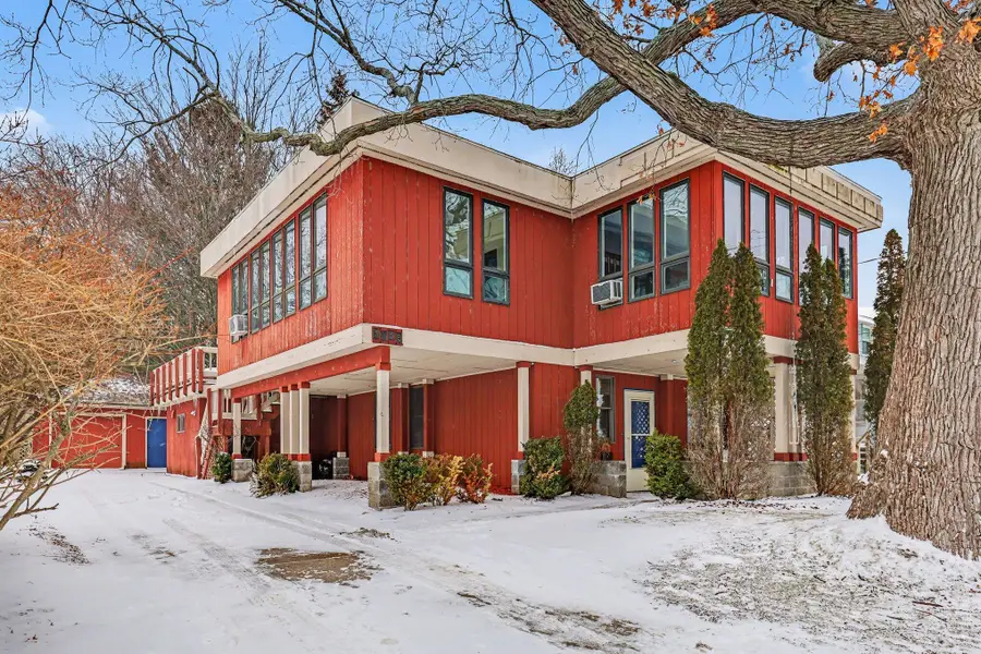 3135 Lakeshore Drive, Muskegon, MI 49441 - #3