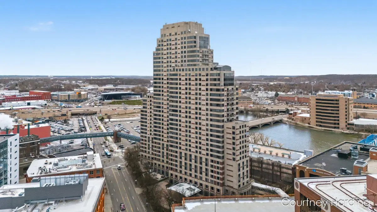 128 Campau Circle Nw, Grand Rapids, MI 49503 - #1