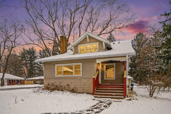 2407 Fairfield Avenue, Kalamazoo, MI 49048