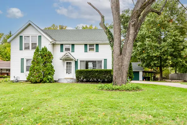 2481 W John Beers Road, Stevensville, MI 49127