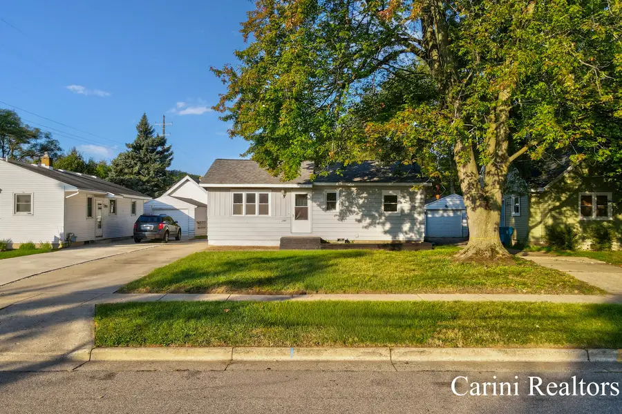 3383 Flamingo Avenue Sw, Wyoming, MI 49509 - #2