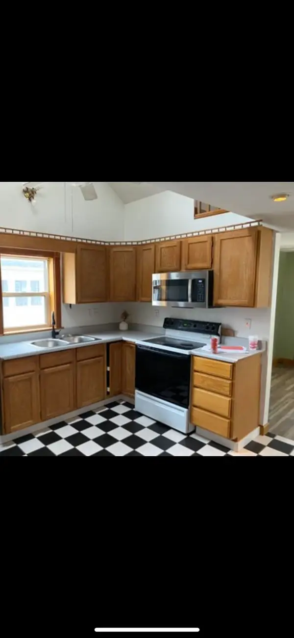 631 Woodlawn Avenue, Owosso, MI 48867