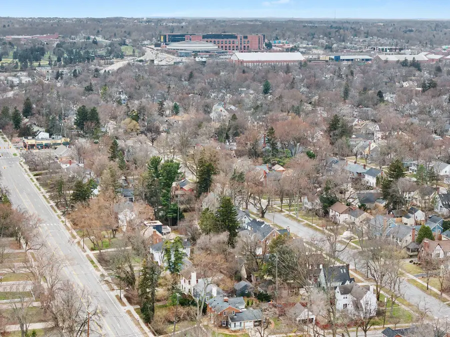 1615 E Stadium Boulevard, Ann Arbor, MI 48104 - #3