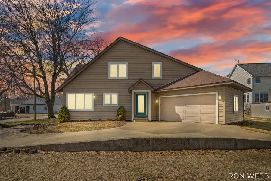 2087 Richardson Avenue, Holland, MI 49424 - #3