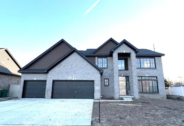 23379 Primrose Lane, Brownstown, MI 48183