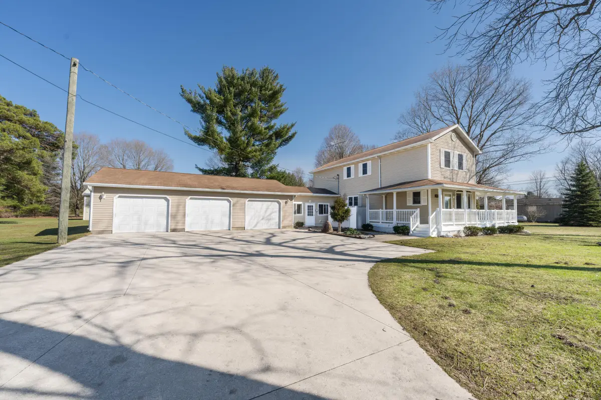 121 Cr 687 Street, South Haven, MI 49090 - #1